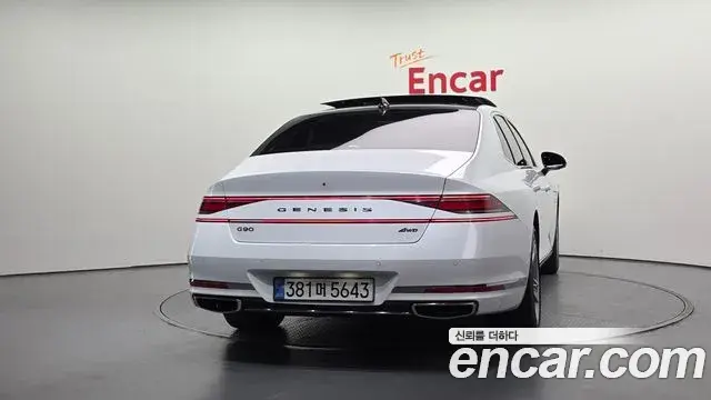 Genesis G90 2022 — ფოტო 33/37
