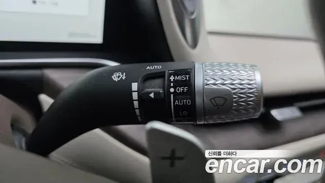 Genesis G90 2022 — ფოტო 23/37