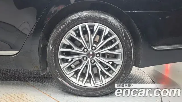 Kia The K9 2018 — ფოტო 10/32