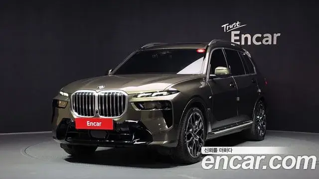 BMW X7 2025 — Şəkil 24/36
