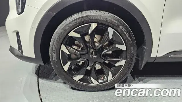 Kia Sorento 2023 — Şəkil 11/20