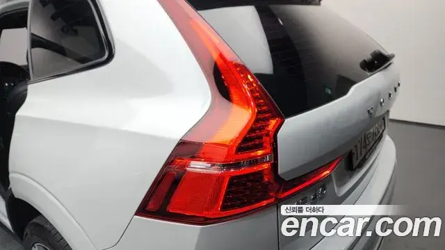 Volvo XC60 2020 — Şəkil 4/35