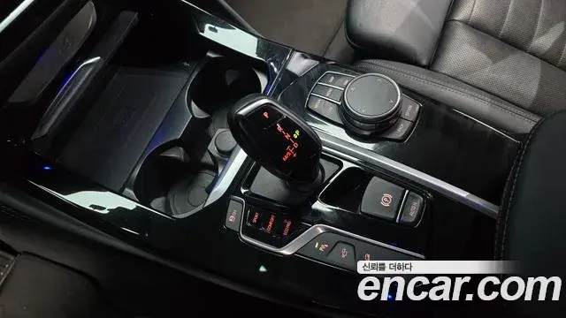 BMW X4 2021 — Şəkil 9/30