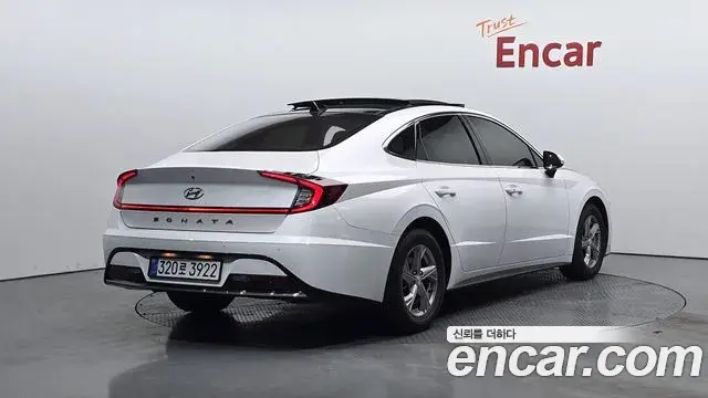 Hyundai Sonata Hybrid 2019 — Şəkil 16/31