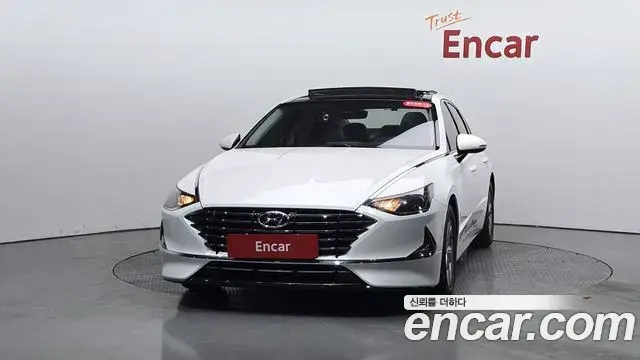 Hyundai Sonata Hybrid 2019 — Şəkil 27/31