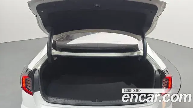 Hyundai Sonata Hybrid 2019 — Şəkil 10/31