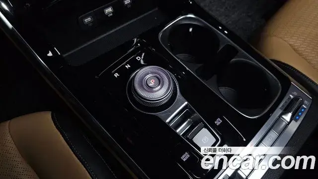 Kia Carnival 2023 — Фото 9/20