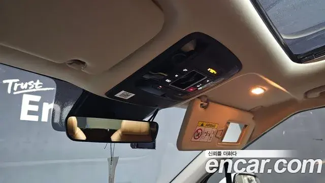 Kia Carnival 2023 — Фото 18/20