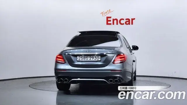 Mercedes-Benz E-Class 2019 — Фото 4/20