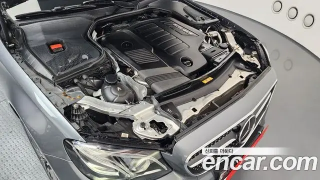 Mercedes-Benz E-Class 2019 — Фото 6/20