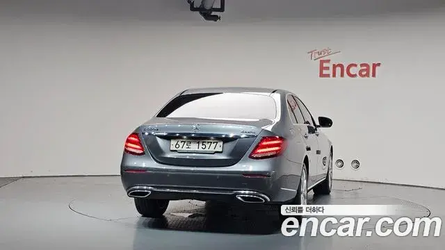 Mercedes-Benz E-Class 2019 — Фото 4/20