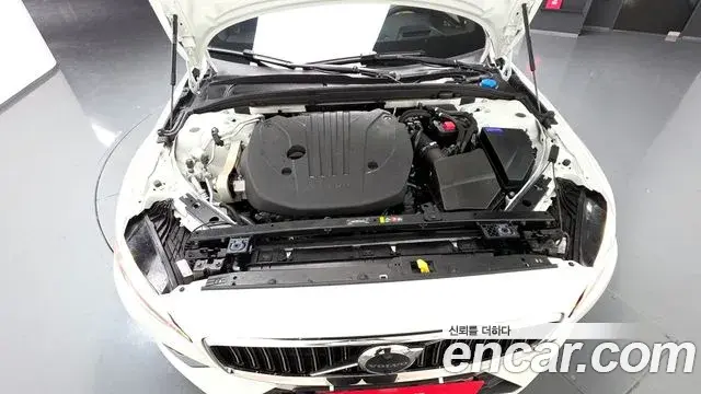 Volvo S60 2024 — Photo 12/32
