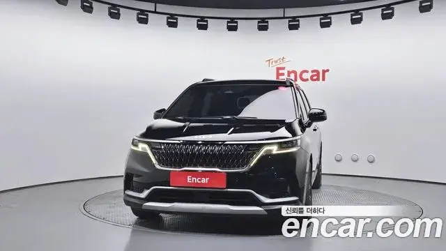 Kia Carnival 2022 — Фото 2/20
