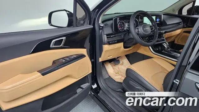 Kia Carnival 2022 — Фото 9/20