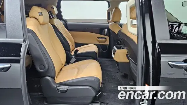 Kia Carnival 2022 — Фото 10/20