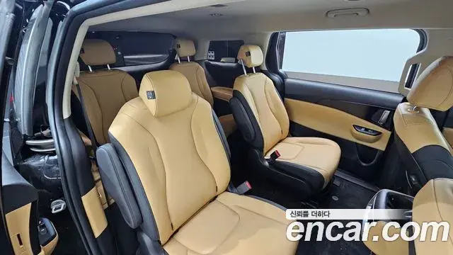 Kia Carnival 2022 — Фото 11/20