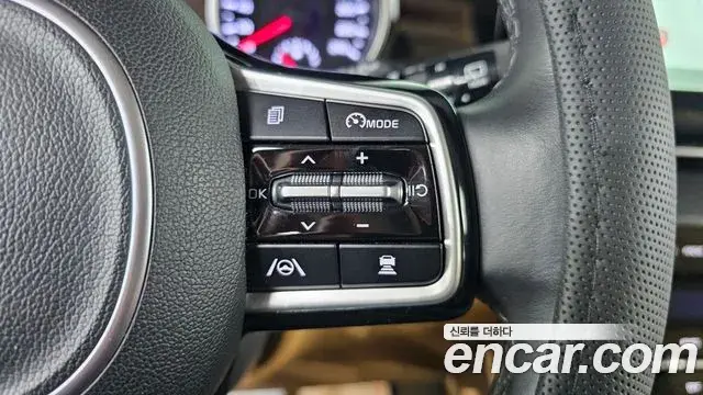 Kia Carnival 2022 — Фото 16/20