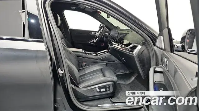 BMW X6 2025 — Photo 9/36