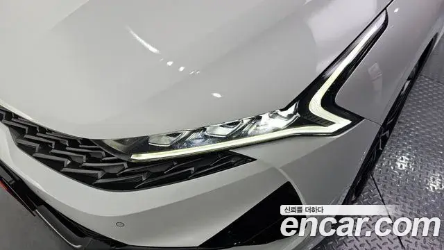 Kia K5 2020 — Şəkil 9/30