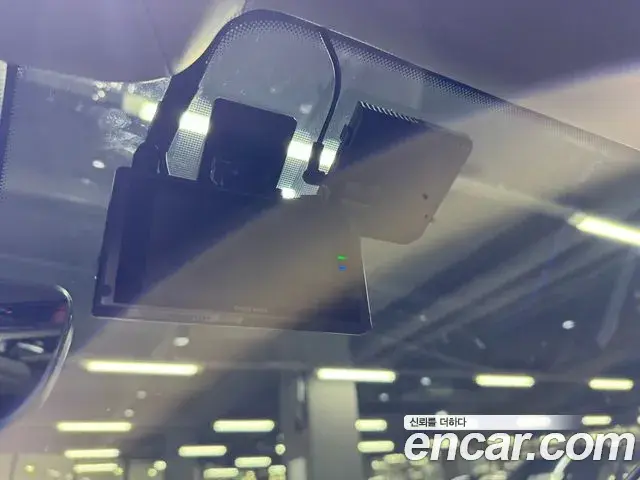 Bentley Flying Spur 2023 — Photo 9/17