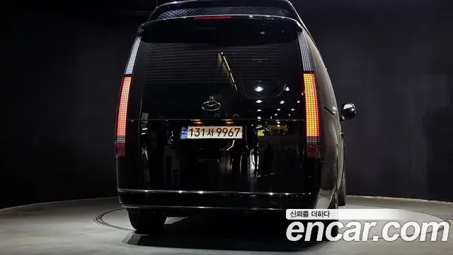 Hyundai Staria 2022 — Şəkil 11/32