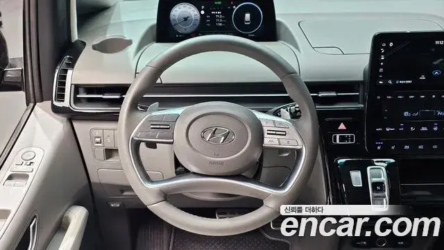Hyundai Staria 2022 — Şəkil 16/32