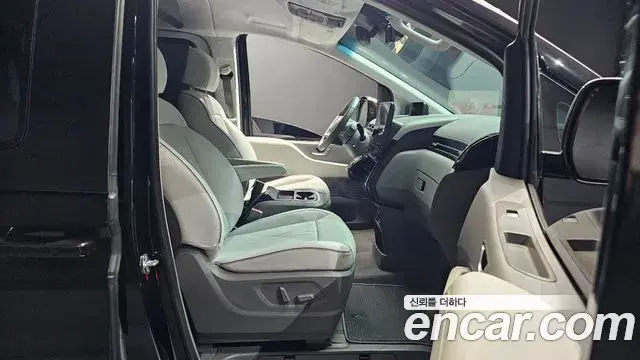 Hyundai Staria 2022 — Şəkil 29/32