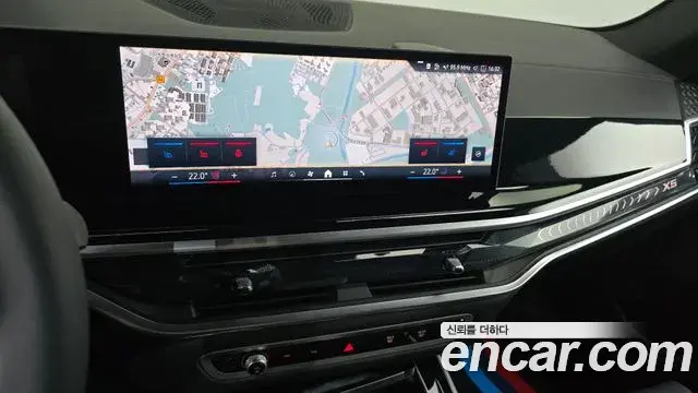 BMW X5 2024 — Photo 8/35