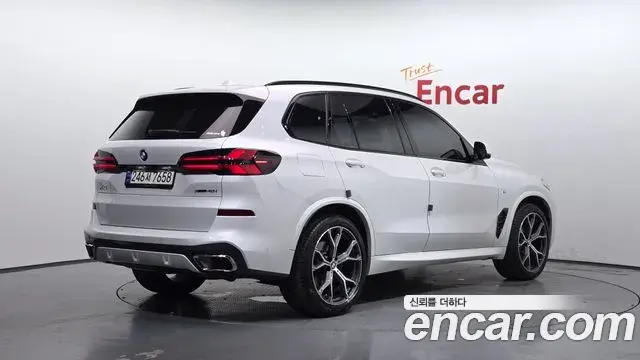 BMW X5 2024 — ფოტო 17/33
