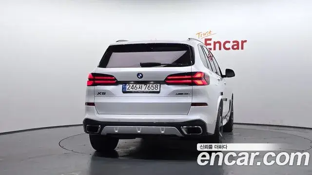 BMW X5 2024 — ფოტო 31/33
