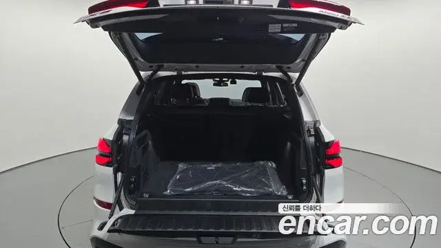 BMW X5 2024 — ფოტო 18/33