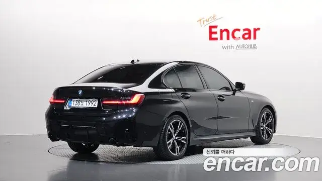 BMW 3 Series 2025 — ფოტო 18/20