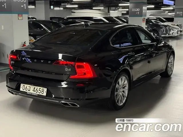 Volvo S90 2018 — ფოტო 8/20