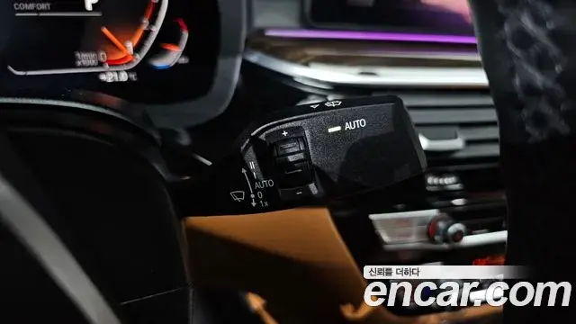 BMW 5 Series 2021 — ფოტო 3/30