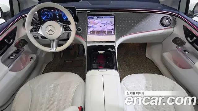 Mercedes-Benz EQE 2023 — Photo 30/32