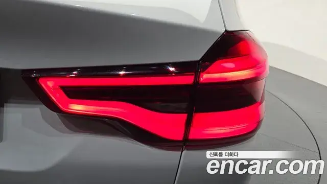 BMW X3 2019 — Şəkil 19/33