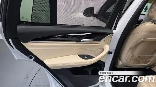 BMW X3 2019 — Şəkil 32/33