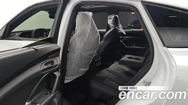 Audi Q5 2025 — Photo 23/36
