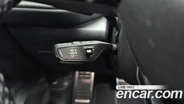 Audi Q5 2025 — Photo 11/36