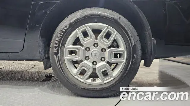 Hyundai Staria 2023 — Photo 12/31