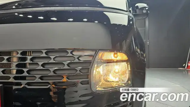 Hyundai Staria 2023 — Photo 17/31