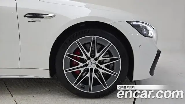 Mercedes-Benz AMG GT 2025 — Фото 4/17