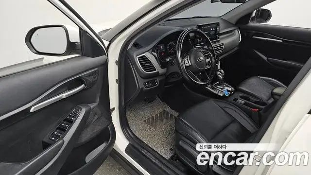 Kia Seltos 2020 — Photo 2/31