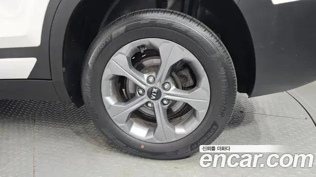 Kia Seltos 2020 — Photo 6/31