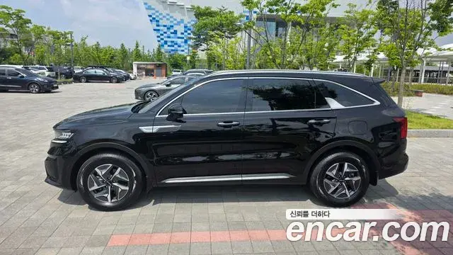 Kia Sorento 2022 — Фото 2/20