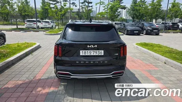 Kia Sorento 2022 — Фото 4/20