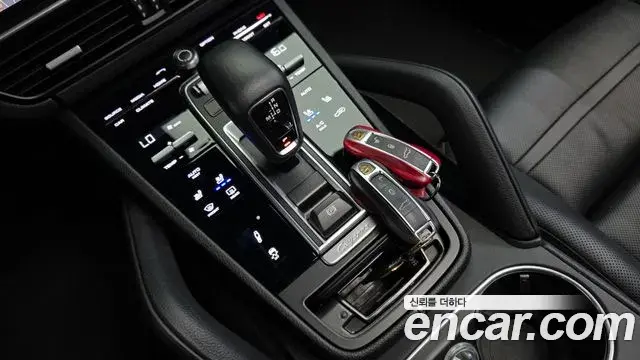 Porsche Cayenne 2019 — Photo 5/32