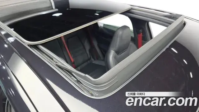 Porsche Cayenne 2019 — Photo 6/32