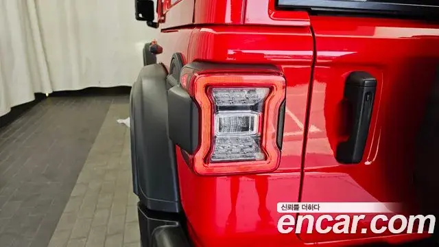 Jeep Wrangler 2021 — ფოტო 4/29