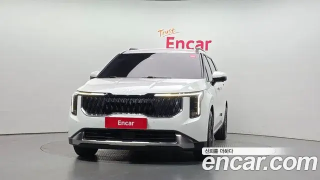 Kia Carnival 2023 — ფოტო 12/32